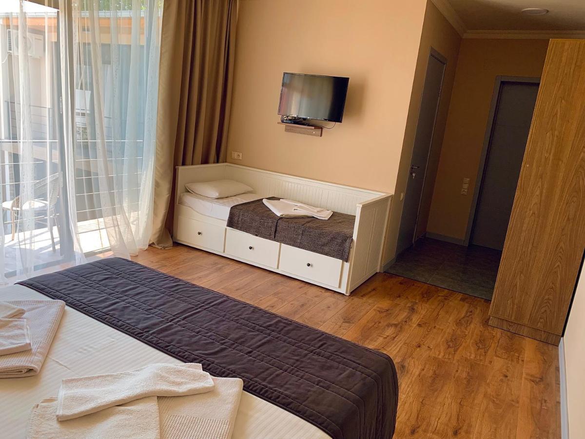 Guest House Smile Кобулети Экстерьер фото