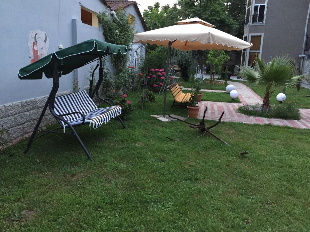 Guest House Smile Кобулети Экстерьер фото